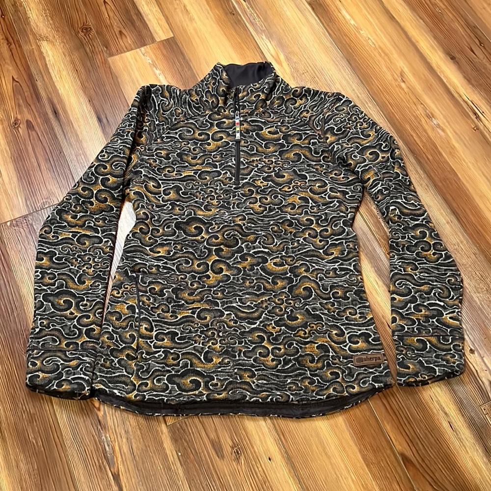 SHERPA BRAND, 1/4 zip Gray & Carmel in color, size Med.